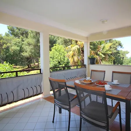 Apartments Andrea Near Beach Porec Esterno foto