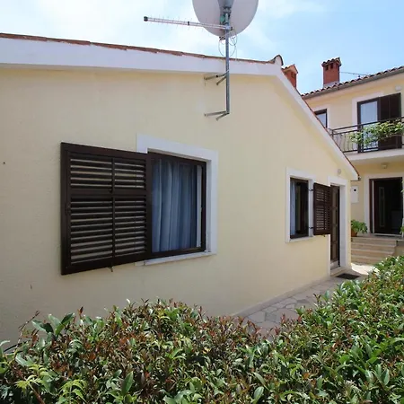 Apartments Andrea Near Beach Porec Esterno foto